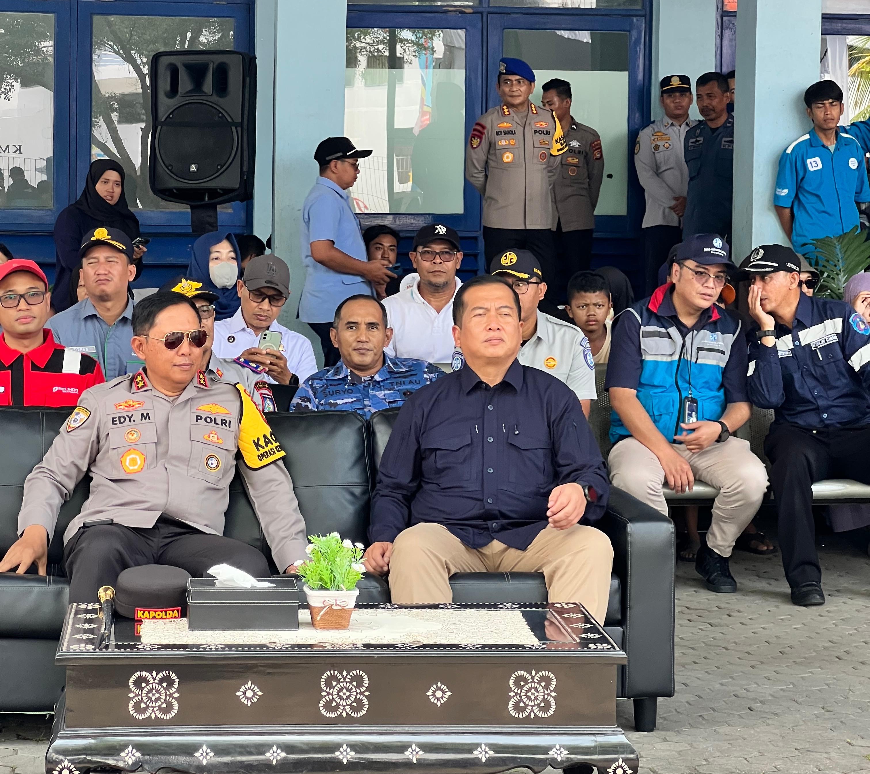 Kunjungan Gubernur dan Kapolda NTB serta Pelepasan Peserta Mudik Gratis di Pelabuhan Lembar