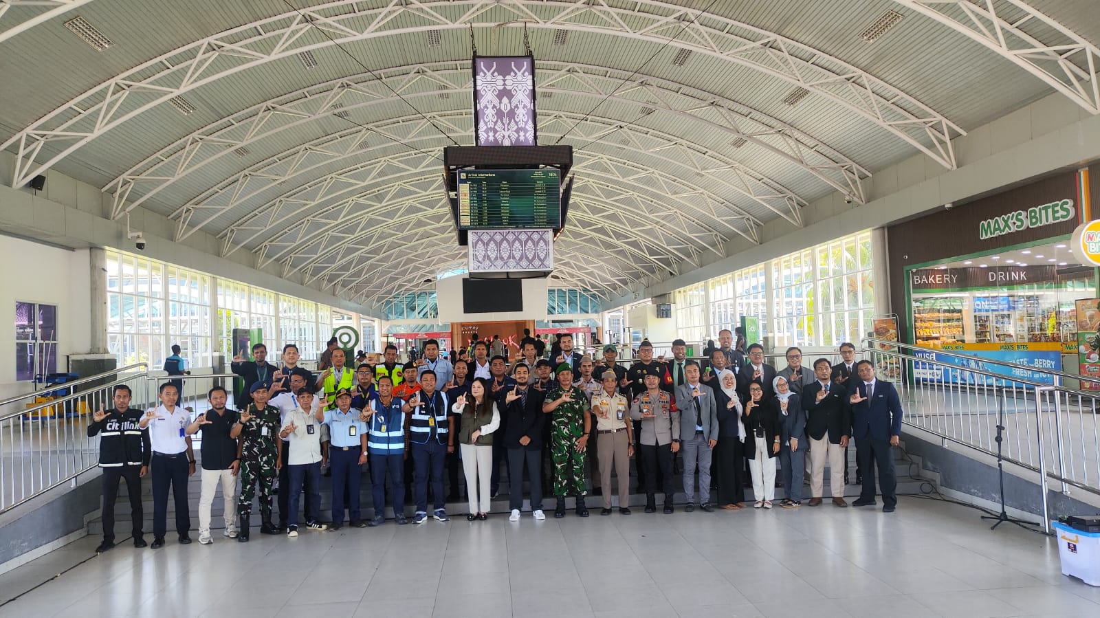 Sukses Kawal Mudik 2026, Posko Terpadu Bandara ZAM Resmi Ditutup